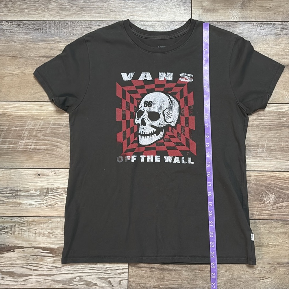 EUC Women’s Vans Off The Wall Black Checkered Skull T Shirt Small - Picture 7 of 9